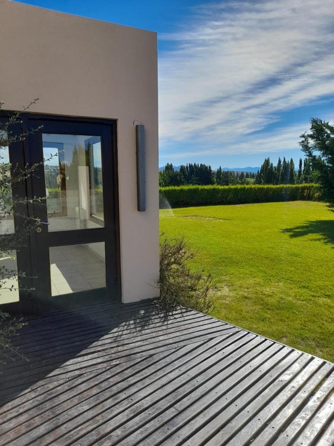 Casa Luminosa Con Parque Y Vista Espectacular Appartement El Calafate Buitenkant foto