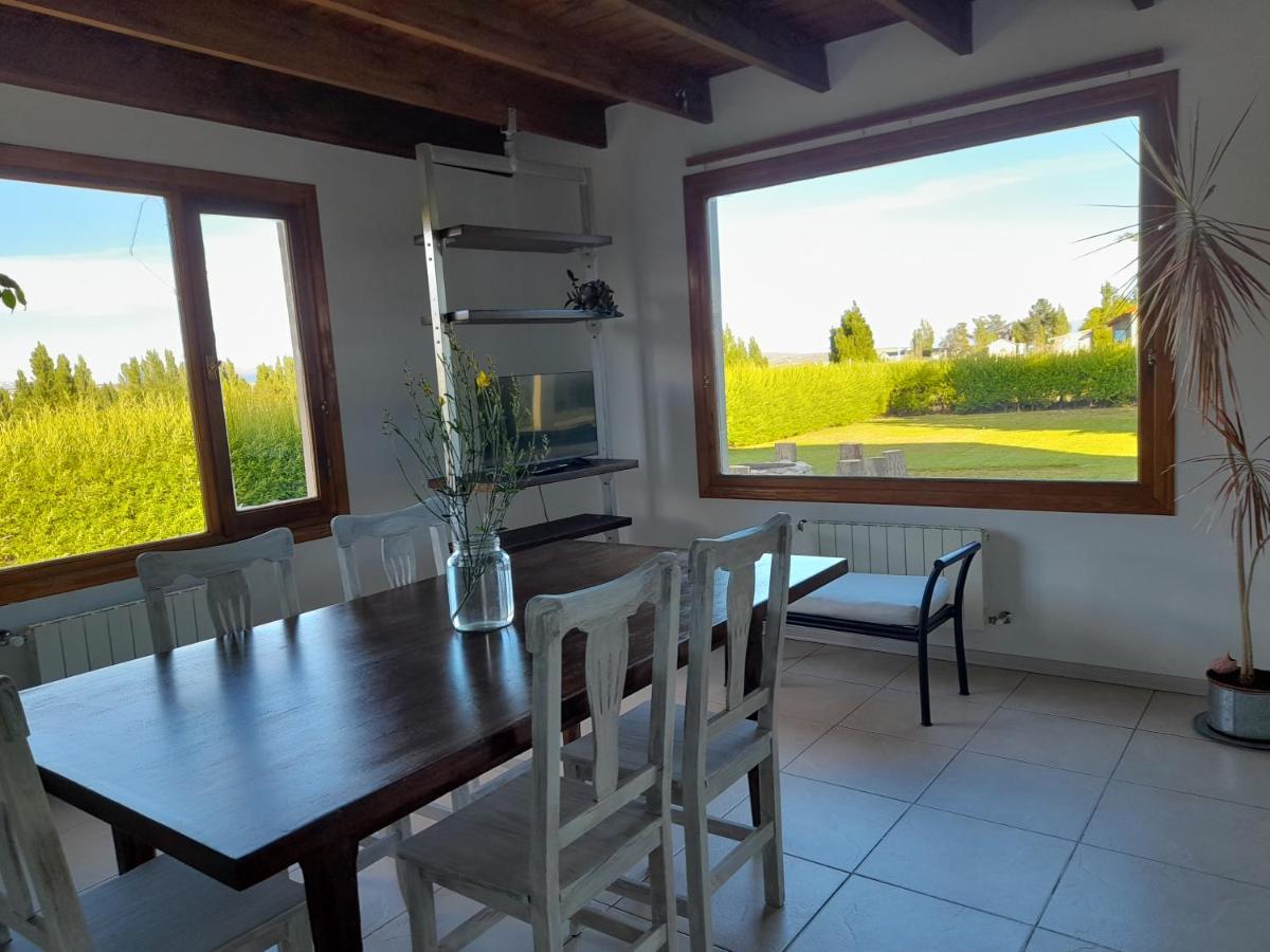 Casa Luminosa Con Parque Y Vista Espectacular Appartement El Calafate Buitenkant foto